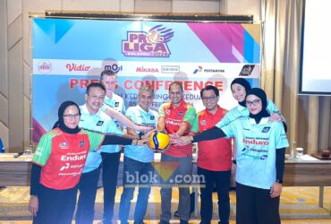 Konferensi Pers Tim Jakarta Pertamina Enduro sebelum laga perdana Proliga 2026. (blok-a.com / M Berril Labiq)
