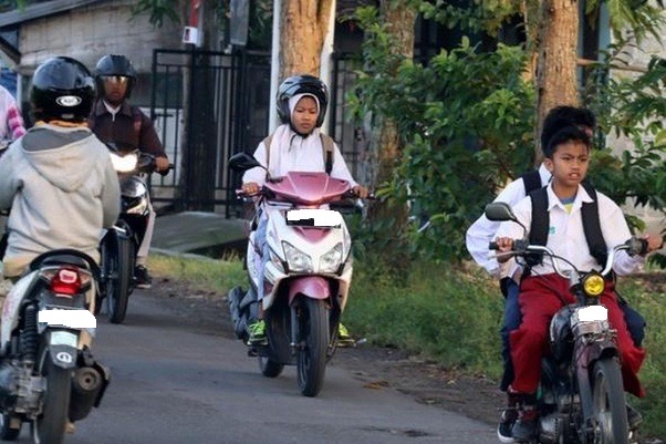 Ilustrasi siswa sekolah berkendara roda dua (istimewa)