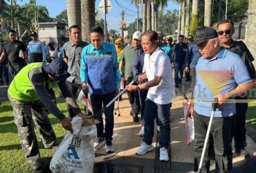 Turun Langsung Pungut Sampah, Menteri LH Dorong Gerakan Korve di Malang