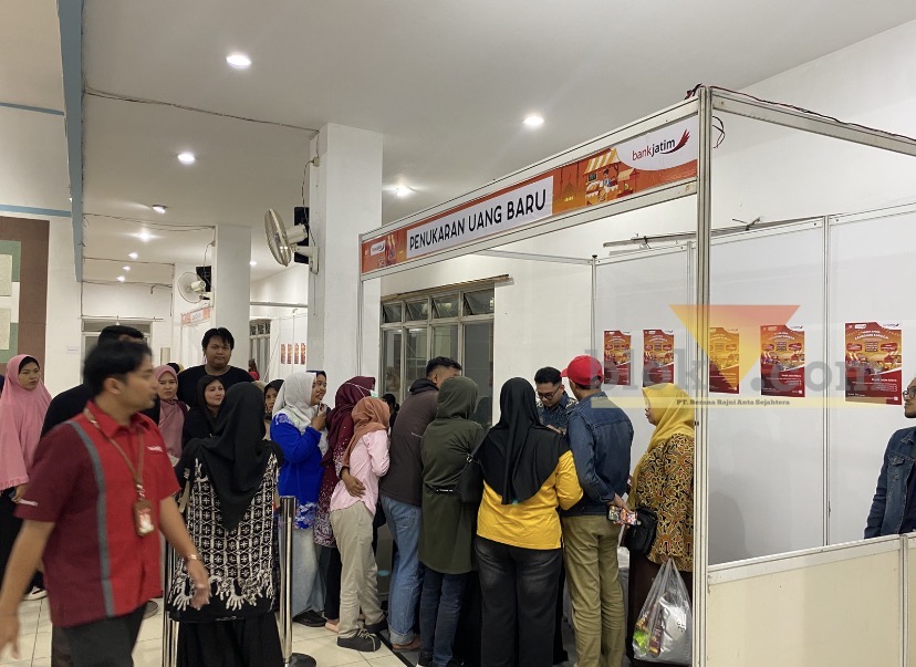 Bank Jatim Malang Sediakan Sembako Murah dan Penukaran Uang di Bazar Ramadan