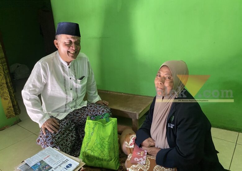 Rumah Sedekah NU Tebar Kebahagiaan Lebaran untuk Warga Kampung Pemulung di Kota Malang