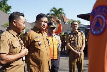 Sekretaris Daerah Kabupaten Malang, Budiar saat memimpin apel pagi pada Senin (16/3/2026) (prokopim)