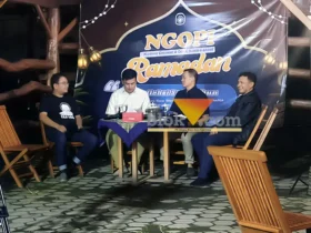 Diskusi terbuka Refleksi Satu Tahun Pemerintahan Kota Blitar di Area Museum PETA. (foto: Blok-a.com/Fajar)