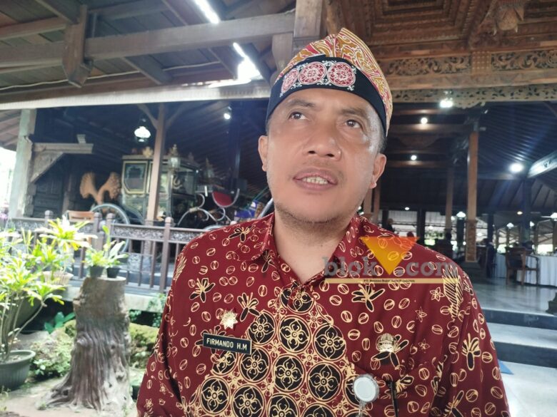 Kepala Disparbud Kabupaten Malang, Firmando Hasiholan Matondang angkat bicara terkait polemik Coban Sewu (blok-a.com / Yogga Ardiawan)