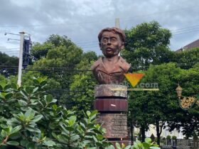 Jejak Berdirinya Patung Chairil Anwar di Malang, dari Aksi Protes Bertelanjang Dada