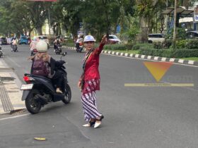 Kenakan Kebaya Merah, Supeltas di Suhat Malang Rayakan Hari Kartini