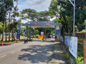 Pintu masuk kawasan Bendungan Lahor yang sempat viral karena perusakan portal Malang-Blitar (blok-a.com / Yogga Ardiawan)