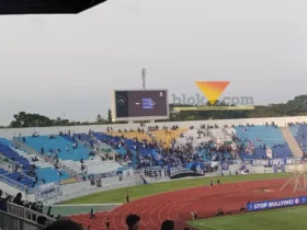 Arema FC unggul 2-0 atas tamunya Persis Solo dalam lanjutan Kompetisi BRI Super League 2025/2026 (foto: Blok-a.com / Yogga Ardiawan)