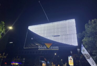 Melanggar Aturan, Reklame Film “Aku Harus Mati” Dibersihkan dari Kawasan Kayutangan Malang