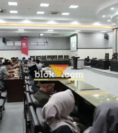 Rapat paripurna DPRD Kabupaten Blitar membahas LKPJ Bupati Blitar Tahun 2025, DPRD mengeluarkan 20 rekomendasi strategis (foto: Blok-a.com/Fajar)