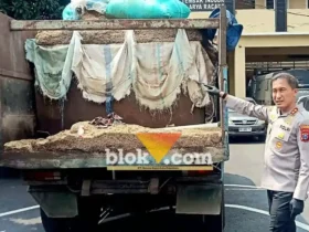 Truk yang dimodifikasi untuk pembelian BBM bersubsidi Bio Solar sebanyak 1000 liter. (blok-a.com/Fajar)