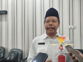 Kelompok Kerja Guru (KKG) Pendidikan Agama Islam (PAI) Kabupaten Malang, Bahrodin saat diwawancarai awak media (blok-a.com / Yogga Ardiawan)