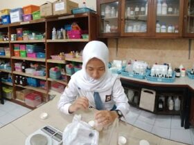 Riset sejak 2024, Siswi SMAN 3 Malang Ciptakan Salep Penyembuh Luka Diabetes