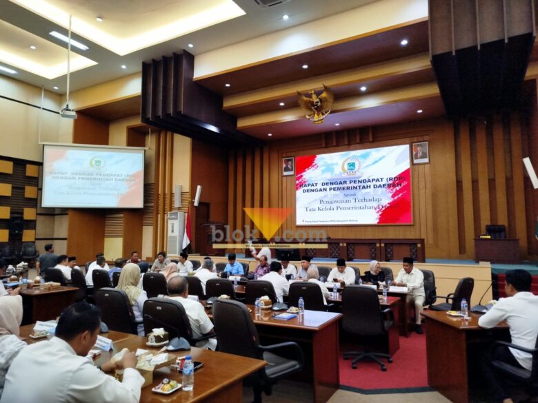 Rapat Dengar Pendapat dengan agenda yang bertajuk "Pengawasan Terhadap Tata Kelola Pemerintah Daerah" (blok-a.com / Yogga Ardiawan)