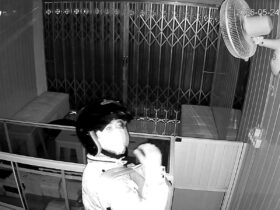 Tampang pencuri iPhone di Toko Spesialis iPhone di Kota Malang terekam CCTV (dok. Korban for blok-a)