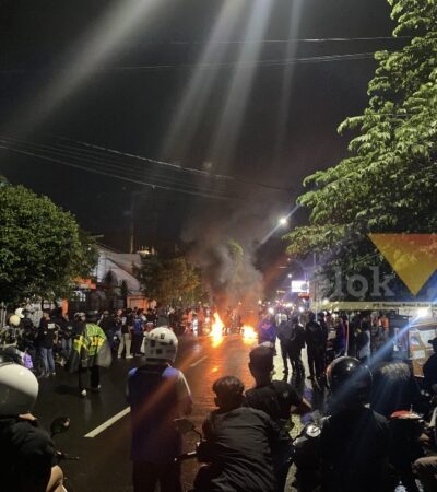 Aremania Arema FC Protes