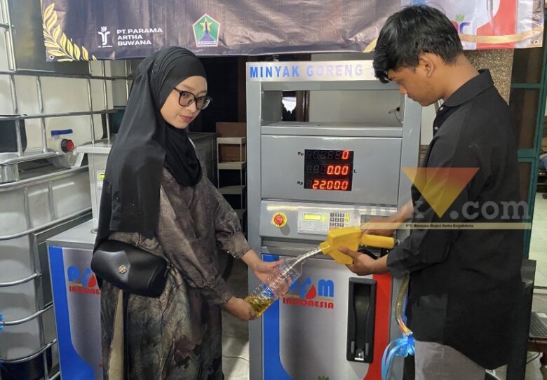 Kini Beli Minyak Goreng Bisa Seperti Isi BBM di Kota Malang