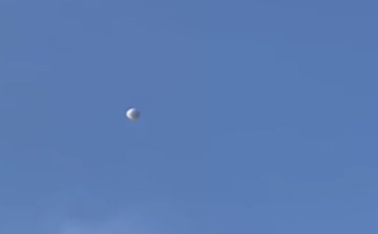 Langit Kota Batu Heboh, Objek Mirip UFO Terekam Kamera Warga