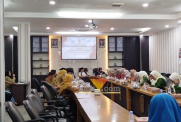 RDPU DPRD Kabupaten Malang bersama Guru Tk dan Paud di Kabupaten Malang bahas sulitnya perizinan dan insentif hingga status non ASN (blok-a.com / Yogga Ardiawan)