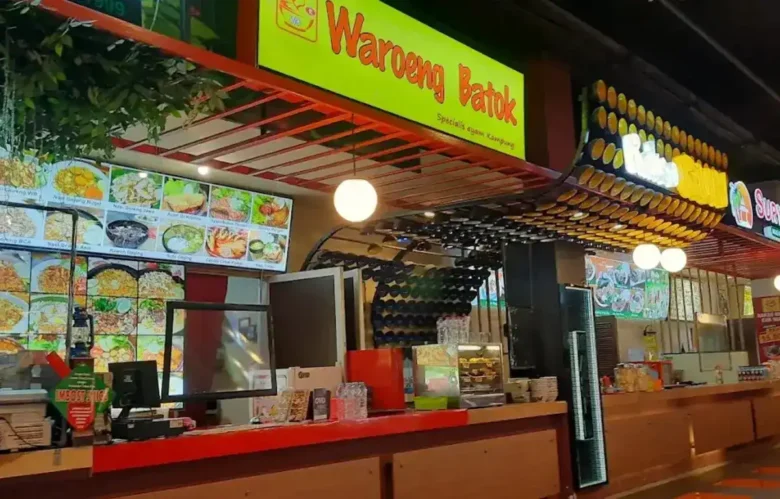 Gerai kuliner di salah satu foodcourt/pujasera di Kota Malang (foto: Google/Ubet Pamungkas)
