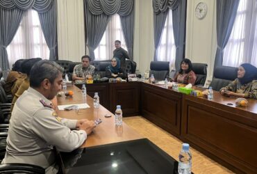 Audiensi Komisi A DPRD Kota Malang bersama OPD terkait dengan polemik Hotel Aston (istimewa)