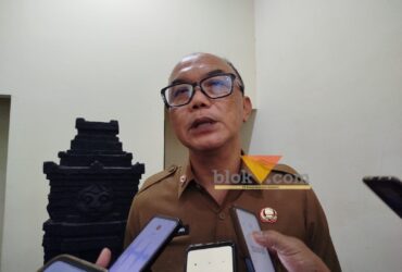 Kepala DPUBM Kabupaten Malang, Khairul Isnaidi Kusuma saat diwawancarai awak media (blok-a.com / Yogga Ardiawan)