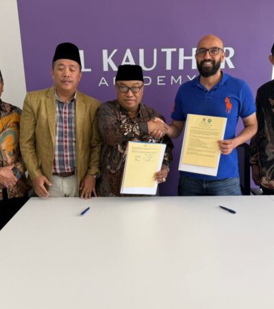 UNISMA Teken Kerja Sama dengan Al Kauthar Academy Leeds dan PCINU Inggris, Perkuat Jejaring Pendidikan (dok: Humas Unisma)