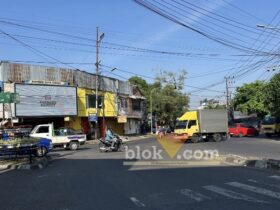 Perempatan Kasin di Kota Malang. Kawasan ini telah tercatat dalam peta kolonial sejak 1882 dan dikenal memiliki kaitan erat dengan perkembangan Islam serta perjuangan pasukan Hizbullah pada masa kemerdekaan. (blok-a.com/ M Berril Labiq)