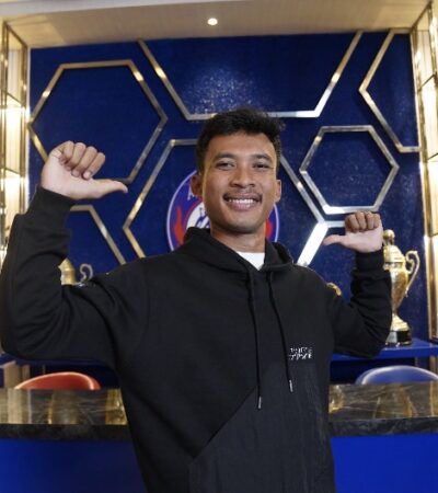 Roby Darwis, eks pemain Persib yang bisa bermain di beberapa posisi resmi gabung Arema FC (Arema FC)