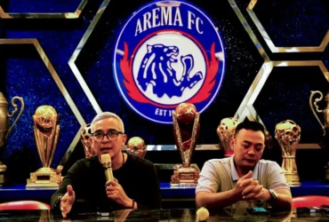 Manajemen Arema FC tempuh jalur hukum status logo singa bertindik (foto: dok Arema FC)
