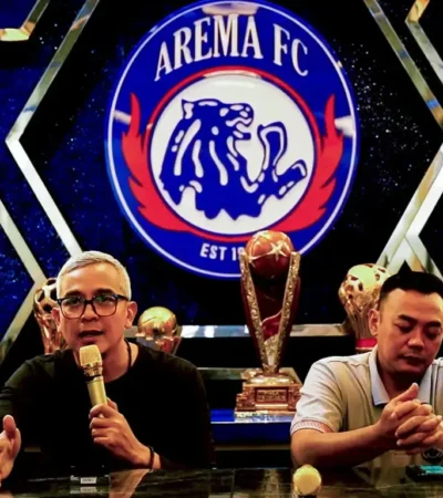 Manajemen Arema FC tempuh jalur hukum status logo singa bertindik (foto: dok Arema FC)