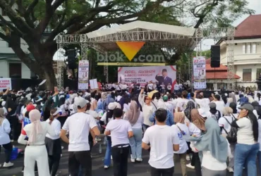 Ribuan Mitra dan Pelaku UMKM Gelar Apel Akbar Dukung Program MBG di Kota Malang di Alun-alun Tugu Kota Malang (blok-a.com / Yogga Ardiawan)