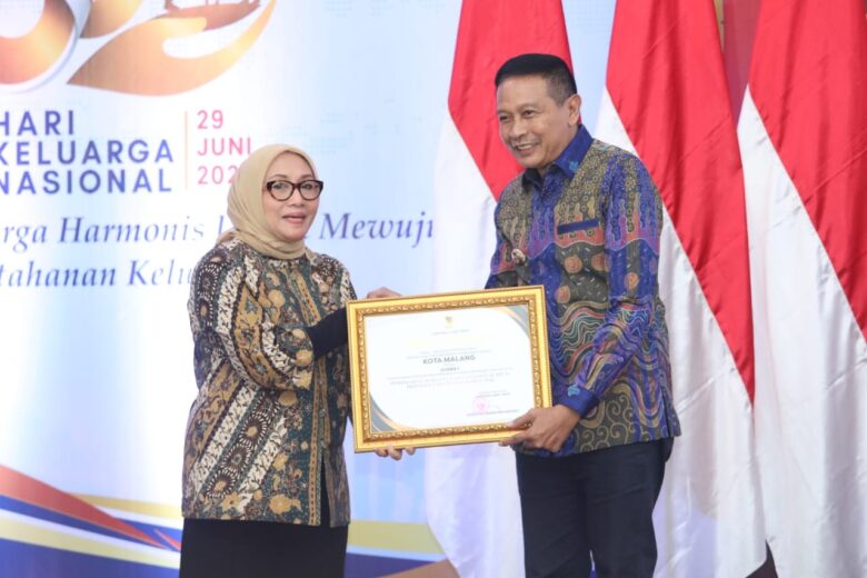 Kota Malang Raih Juara I PPA Awards Jatim 2026, Wahyu Hidayat Tegaskan Komitmen Cegah Perkawinan Anak (Prokopim)