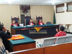 Sidang Perdana Dugaan Penyerobotan Lahan di PN Malang Memanas, Terdakwa, Waspada Silas Tarigan sempat protes ke majelis hakim (blok-a.com / Yogga Ardiawan)