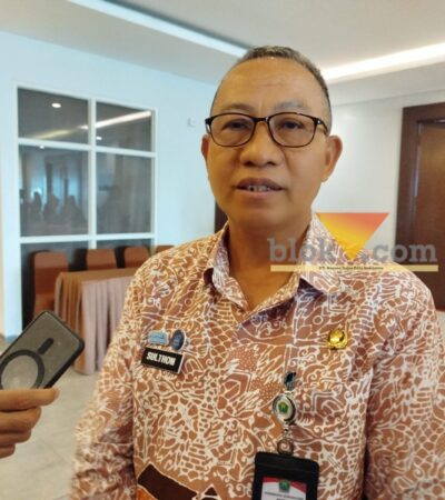 Plt Kepala Bapenda Kota Malang, Moch Sulthon sebut sosialisasi mulai berdampak positif untuk meningkatkan pemahaman masyarakat terhadap kebijakan baru (blok-a.com / Yogga Ardiawan)