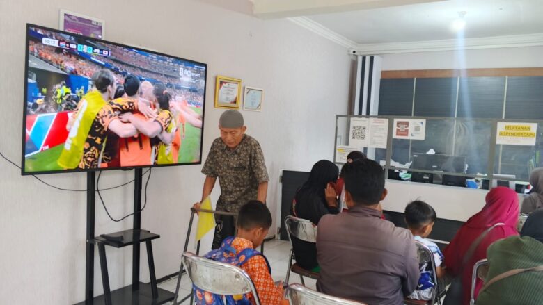 Wali Kota Malang ajak seluruh masyarakat nobar Piala Dunia untuk dongkrak UMKM (Prokopim)