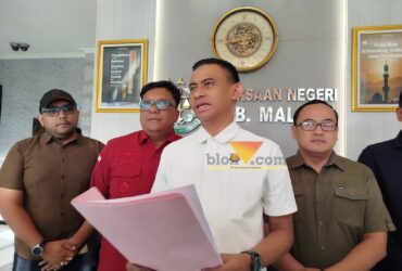 Kepala Kejaksaan Negeri Kabupaten Malang, Fahmi saat menggelar rilis penggeledahan Kantor Dinkes (blok-a.com / Yogga Ardiawan)