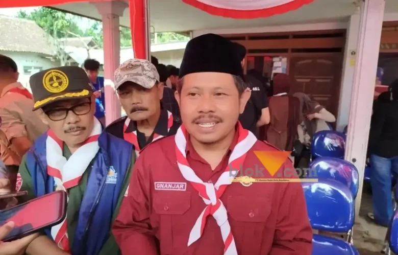 Anggota Komisi D DPRD Kota Malang, Ginanjar Yoni Wardoyo saat diwawancarai awak media (foto: Blok-a.com / Yogga Ardiawan)