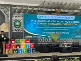 Rektor Unisma, Prof. Junaidi saat memberikan sambutan di acara International CEP Talks, MoU Signing & Startup Innovation Forum 2026 (foto: Blok-a.com / M Berril Labiq)
