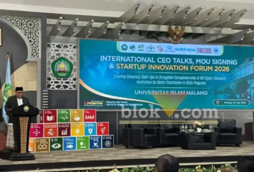 Rektor Unisma, Prof. Junaidi saat memberikan sambutan di acara International CEP Talks, MoU Signing & Startup Innovation Forum 2026 (foto: Blok-a.com / M Berril Labiq)