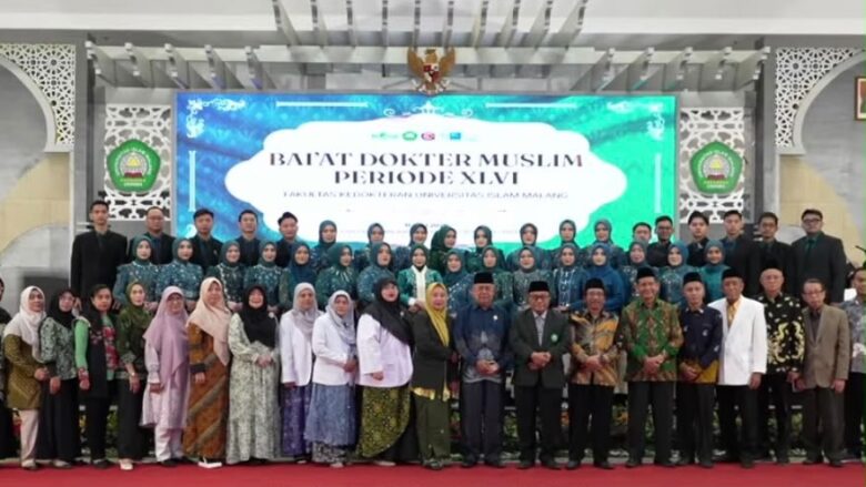 35 Dokter Baru Dibaiat, Tiga Lulusan FK Unisma Ukir Sejarah dengan IPK Sempurna 4,00. (Humas Unisma)
