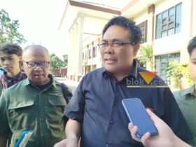 Kuasa Hukum Yayasan Pendidikan Teknologi Turen (YPTT), Sumardhan saat diwawancarai awak media (blok-a.com / Yogga Ardiawan)