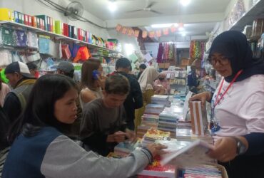 Toko Alat Tulis di Kota Malang Panen Pembeli Jelang Masuk Sekolah