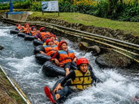 Seru dan Aman! 4 Rekomendasi River Tubing di Malang Raya dengan View Estetik