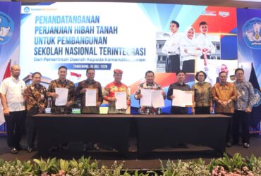 Pemkab Malang Resmi Hibahkan Lahan 18 Hektare untuk Pembangunan Sekolah Nasional Terintegrasi (prokopim)