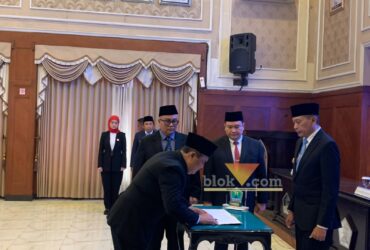 Pelantikan Pj Sekda Kota Malang, Dandung Djulharjanto oleh Wali Kota Malang, Wahyu Hidayat (blok-a.com / Bob Bimantara Leander)
