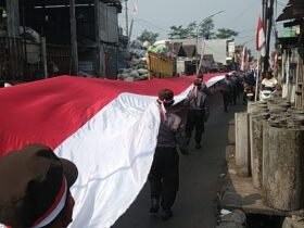 Bendera Merah Putih 81 Meter Diarak 8 Kilometer, Warga Bumiayu Semarakkan HUT ke-81 RI (Istimewa)