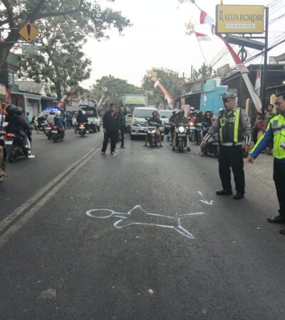 Terekam CCTV, Pedagang Tewas Terlindas Truk Saat Menyalip di Gadang Kota Malang