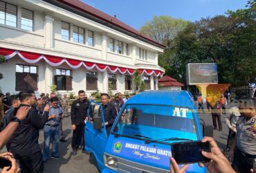 Angkot Pelajar Gratis dilaunching di Kota Malang (blok-a.com/Bob Bimantara Leander)