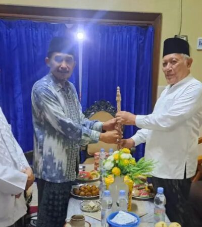 Gus Kikin Terpilih Jadi Ketum PBNU, Gus Thoriq Ungkap Makna Tongkat Zaitun yang Diberikan Jauh Sebelum Muktamar (Istimewa)